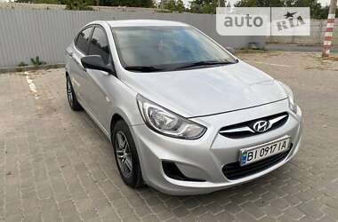 Седан Hyundai Accent 2011 в Козельщине