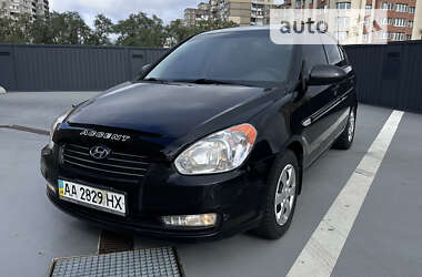 Седан Hyundai Accent 2008 в Киеве