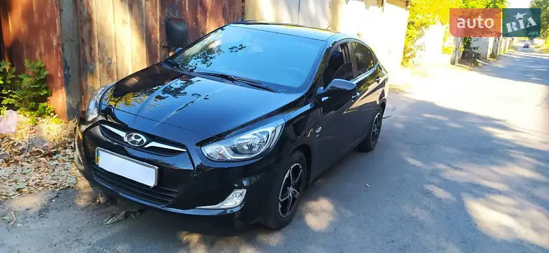 Hyundai Accent