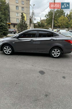 Седан Hyundai Accent 2011 в 
