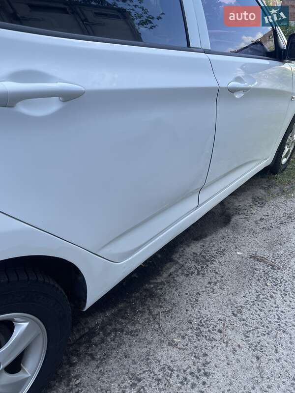 Седан Hyundai Accent 2012 в Киеве фото 6 Седан Hyundai Accent 2012 в Киеве