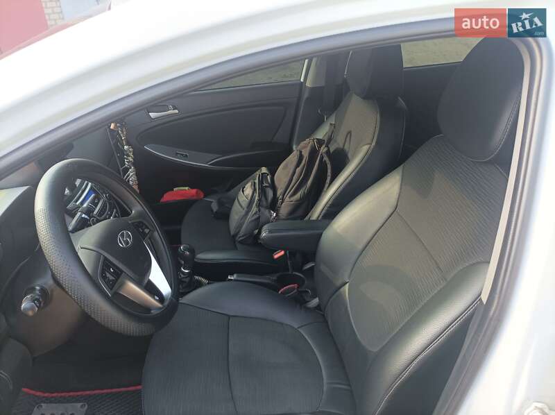 Седан Hyundai Accent 2018 в Павлограді
