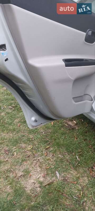 Седан Hyundai Accent 2007 в Ромнах