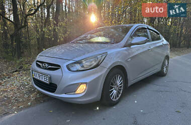 Седан Hyundai Accent 2012 в Києві