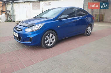 Седан Hyundai Accent 2013 в Ніжині