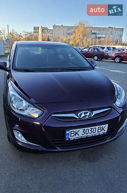 Седан Hyundai Accent 2011 в Кам'янці