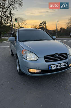 Седан Hyundai Accent 2007 в Малодолинском