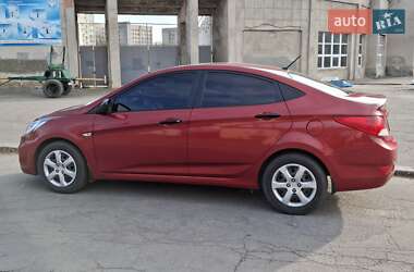 Седан Hyundai Accent 2013 в Виннице