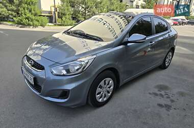 Седан Hyundai Accent 2019 в Киеве