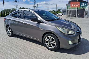 Седан Hyundai Accent 2011 в Львові