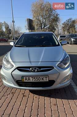 Седан Hyundai Accent 2011 в Києві