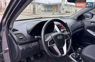 Седан Hyundai Accent 2012 в Днепре