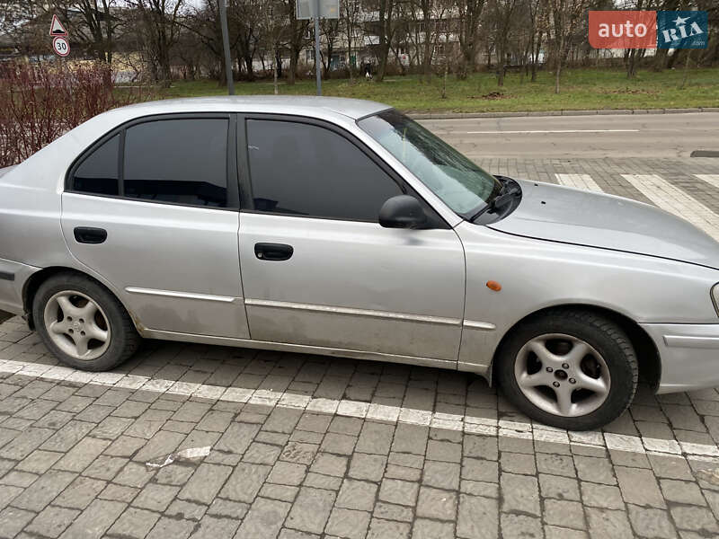 Ліфтбек Hyundai Accent 2000 в Львові фото 7 Ліфтбек Hyundai Accent 2000 в Львові