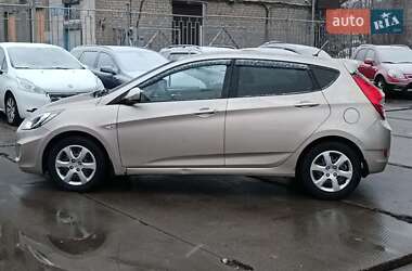 Хэтчбек Hyundai Accent 2012 в Харькове