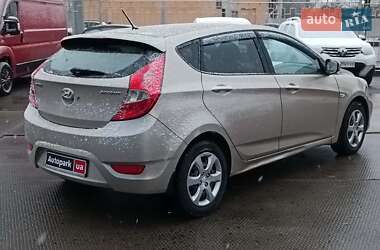 Хэтчбек Hyundai Accent 2012 в Харькове