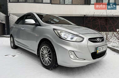 Седан Hyundai Accent 2012 в Киеве