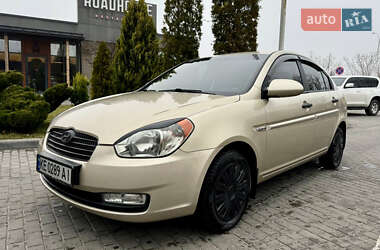 Седан Hyundai Accent 2008 в Днепре