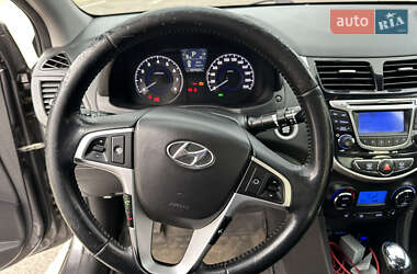 Седан Hyundai Accent 2011 в Днепре