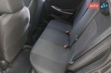 Седан Hyundai Accent 2011 в 