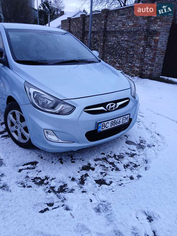 Седан Hyundai Accent 2011 в Львове