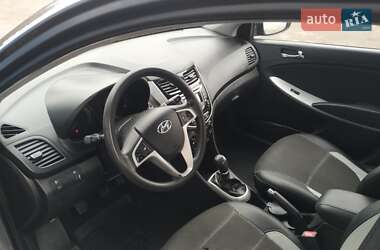 Седан Hyundai Accent 2012 в Чернигове