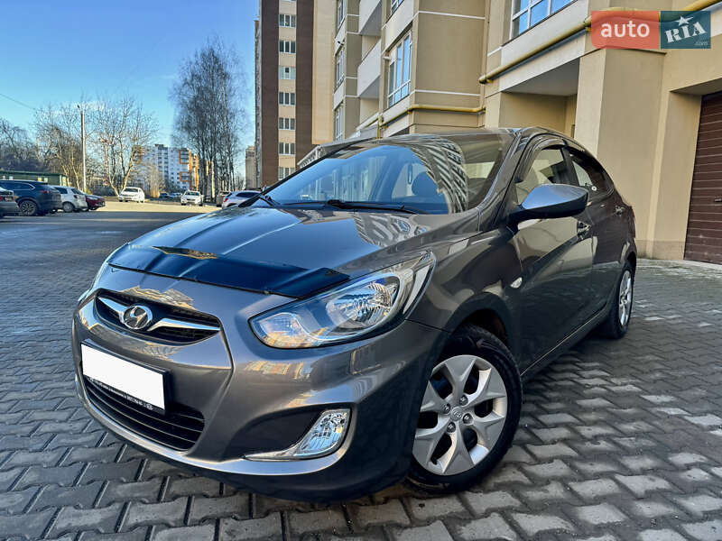 Седан Hyundai Accent 2012 в Хмельницькому