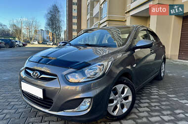 Седан Hyundai Accent 2012 в Хмельницькому