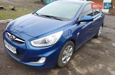 Седан Hyundai Accent 2013 в Новомосковске