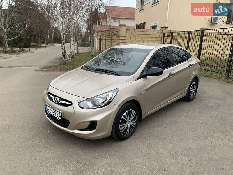 Седан Hyundai Accent 2013 в Одесі