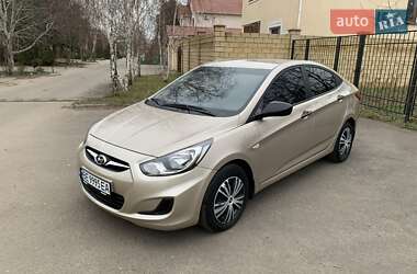 Седан Hyundai Accent 2013 в Одесі