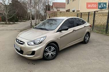 Седан Hyundai Accent 2013 в Одесі