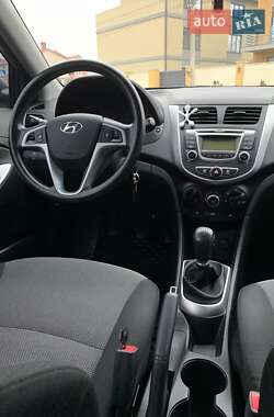 Седан Hyundai Accent 2013 в Одесі