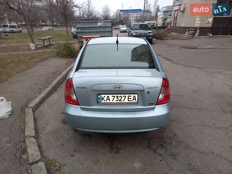 Седан Hyundai Accent 2008 в Киеве