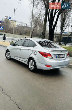 Седан Hyundai Accent 2012 в 