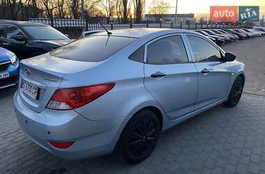 Седан Hyundai Accent 2013 в Миколаєві