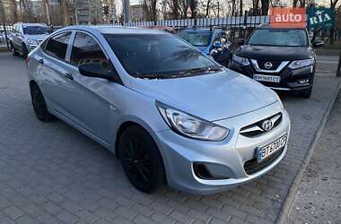 Седан Hyundai Accent 2013 в Миколаєві