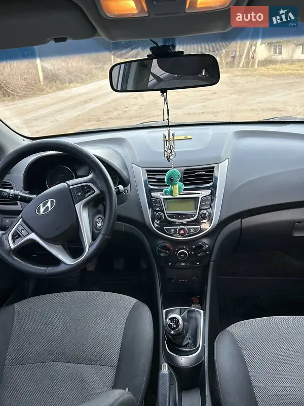 Седан Hyundai Accent 2013 в 