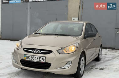 Седан Hyundai Accent 2011 в Рівному