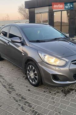 Седан Hyundai Accent 2013 в Одессе