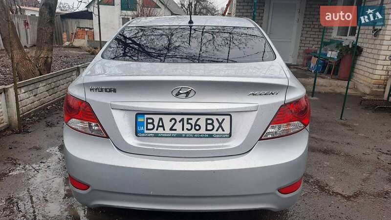 Седан Hyundai Accent 2013 в Умані