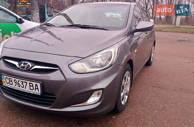 Седан Hyundai Accent 2012 в Чернігові