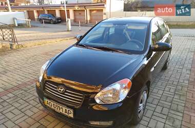 Седан Hyundai Accent 2008 в Ужгороде