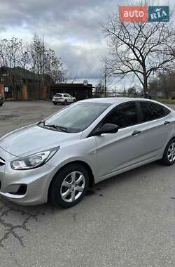 Седан Hyundai Accent 2013 в Олександрії