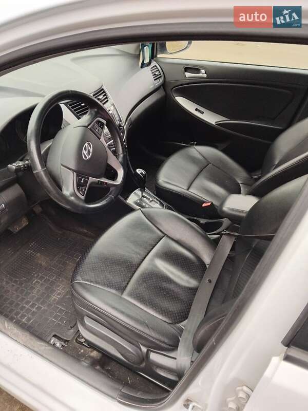 Седан Hyundai Accent 2016 в Рокитному фото 7 Седан Hyundai Accent 2016 в Рокитному