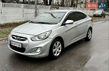 Седан Hyundai Accent 2012 в Києві