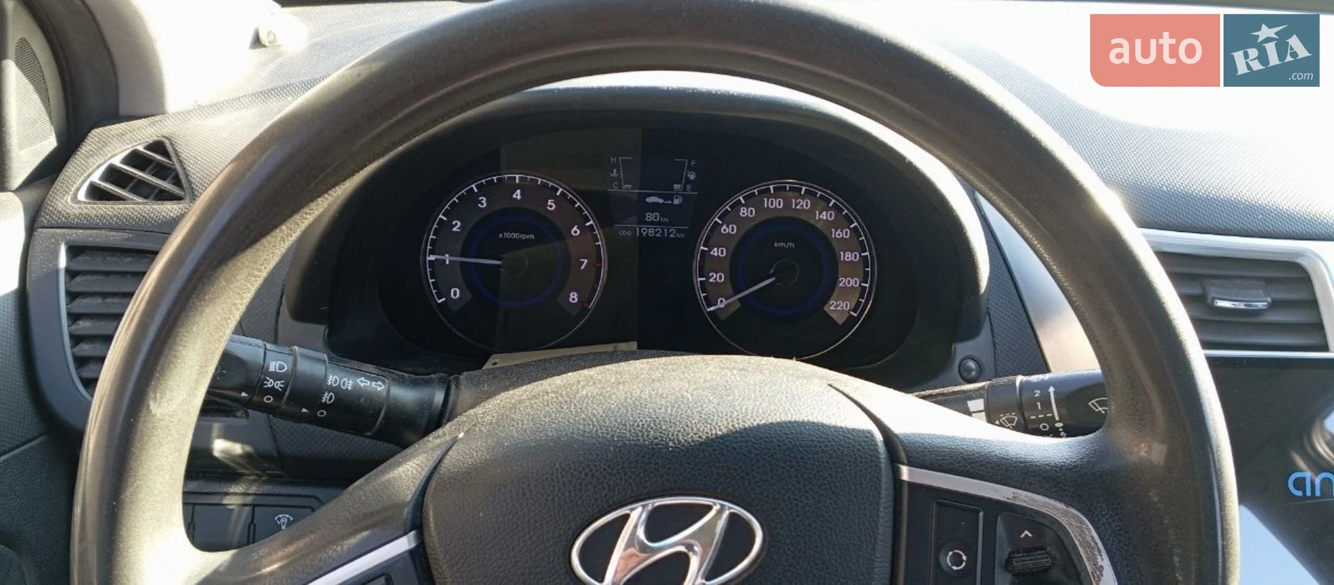 2011 Hyundai Accent - мініатюра 13