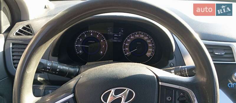 Седан Hyundai Accent 2011 в Дніпрі