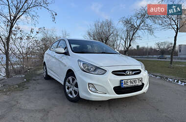 Седан Hyundai Accent 2011 в Дніпрі