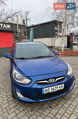 Седан Hyundai Accent 2012 в Кривом Роге