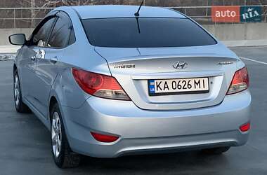 Седан Hyundai Accent 2011 в Киеве